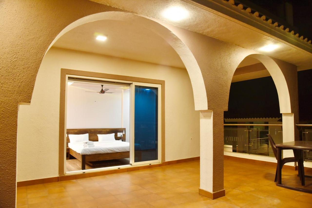 Jimmy Beach Resort Алибаг Экстерьер фото