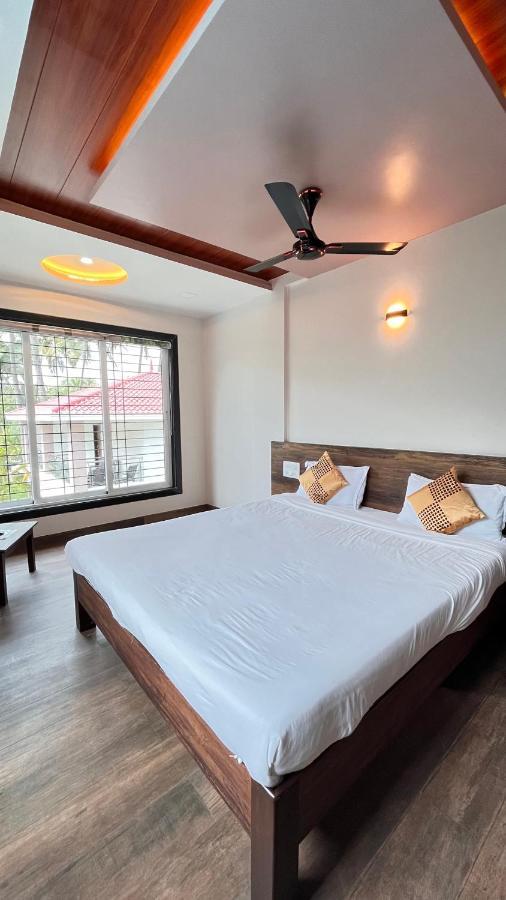 Jimmy Beach Resort Алибаг Экстерьер фото